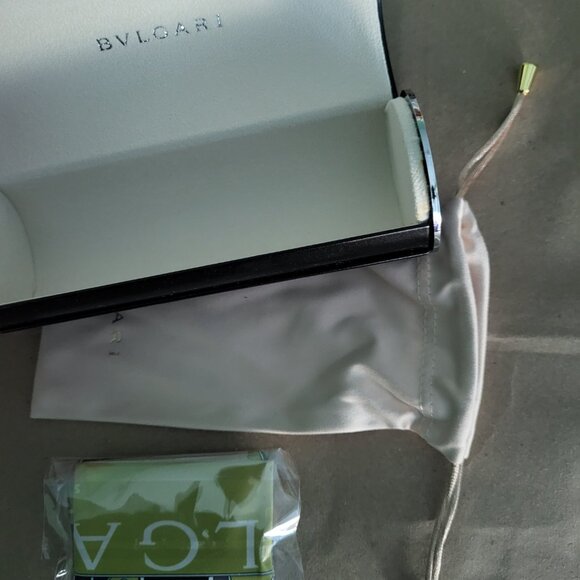 Bvlgari Cylinder Sunglasses Case - Picture 2 of 4